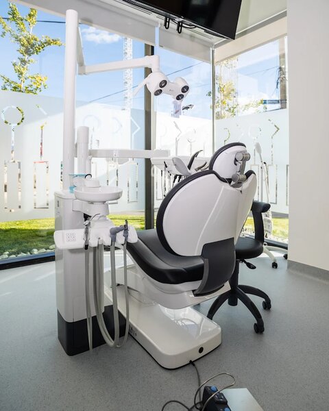 OP Clinique - Clinica Stomatologica